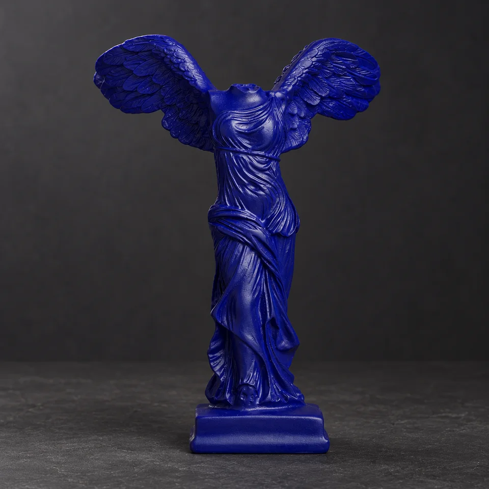 The Victory, Winged statue climbing piece
